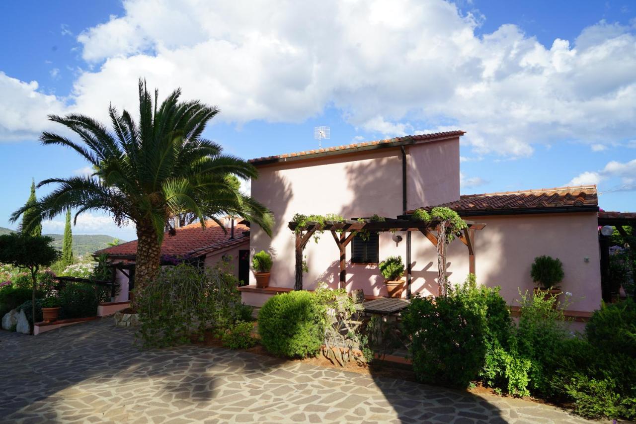 Studio-Appartment In Landhaus Mit Meerblick Porto Azzurro Exterior photo