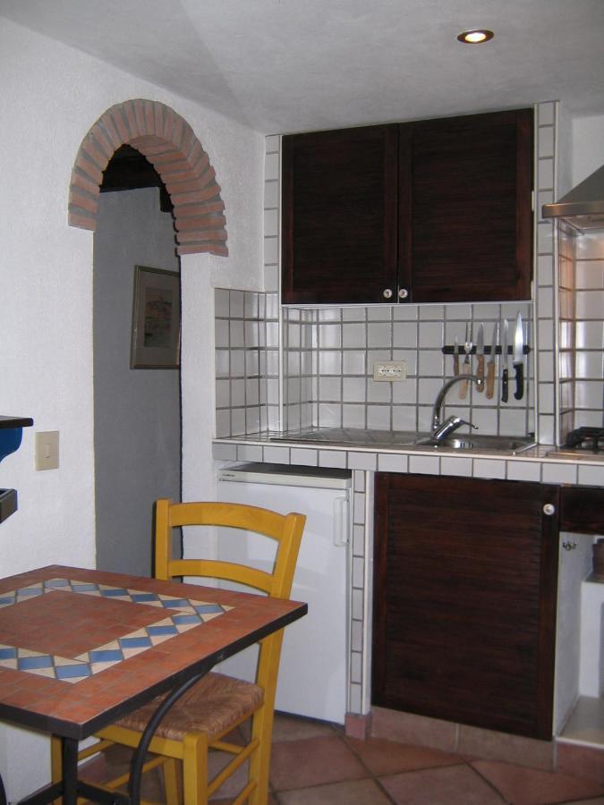 Studio-Appartment In Landhaus Mit Meerblick Porto Azzurro Exterior photo